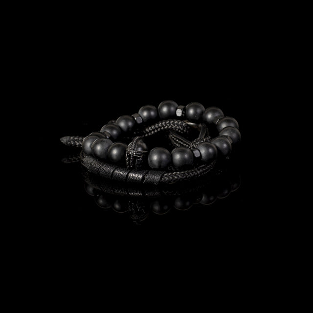 The Curvy Shield - THE DARK