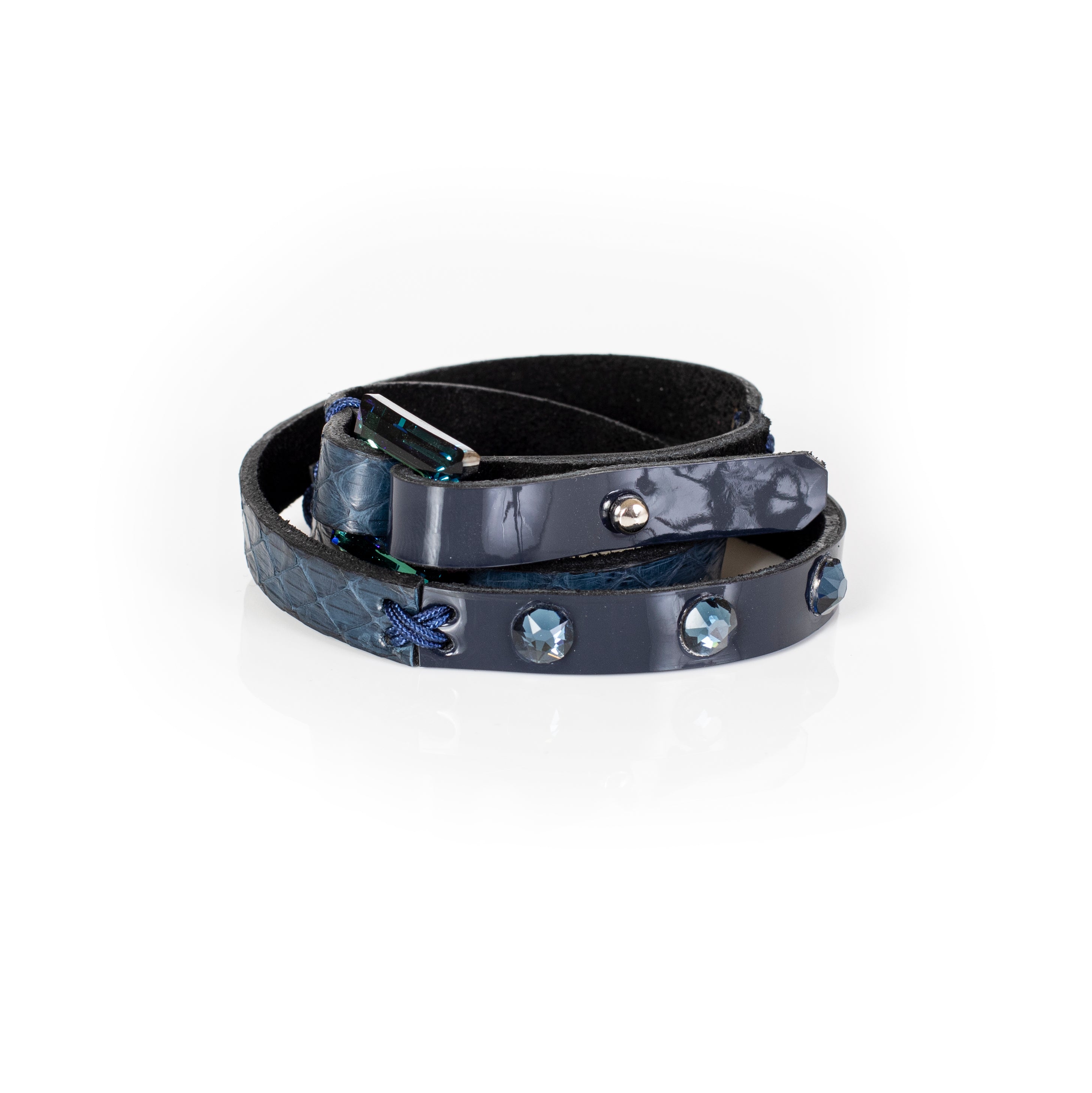 The Angel Fan - THE DARK