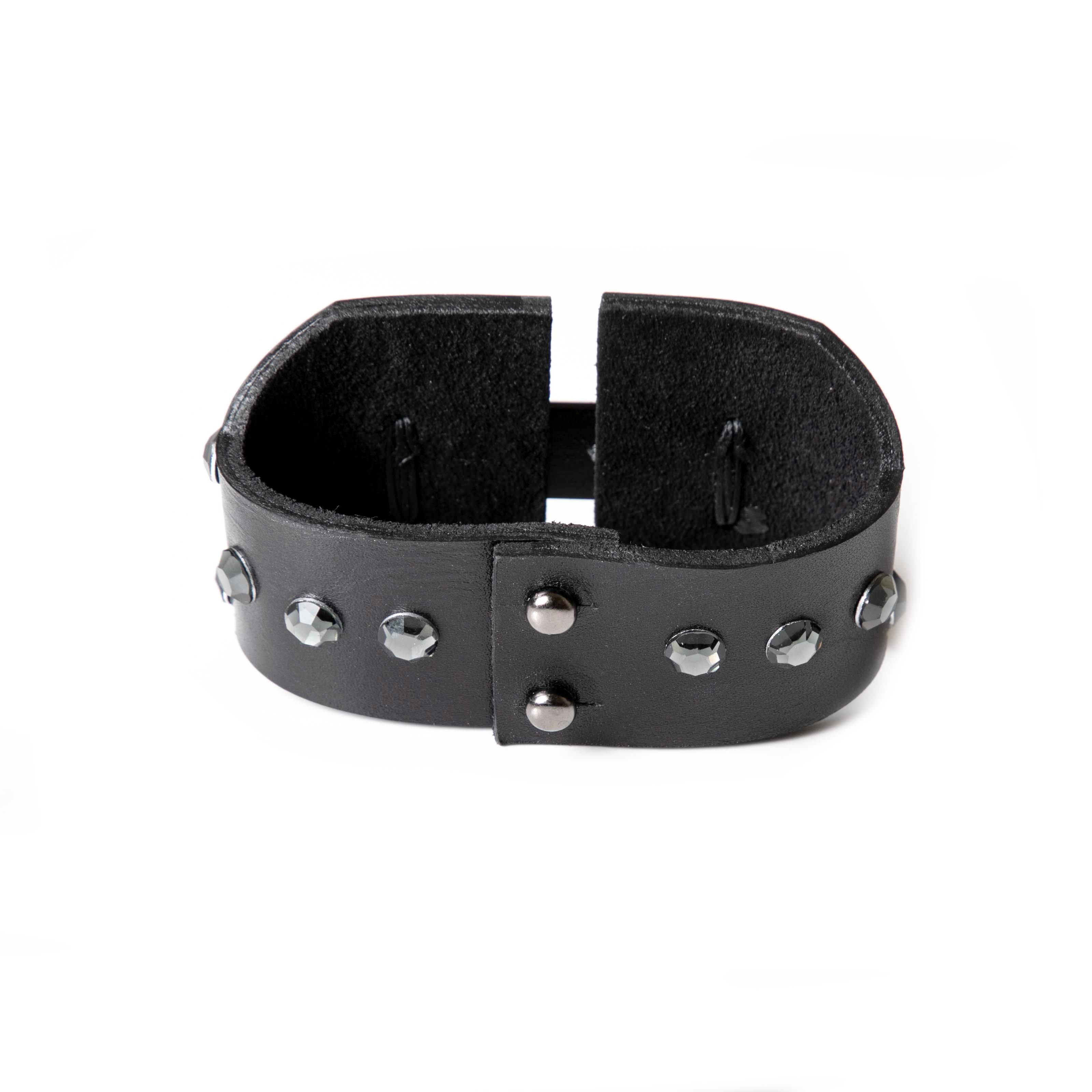 Leather bracelet new The Garnet Flame