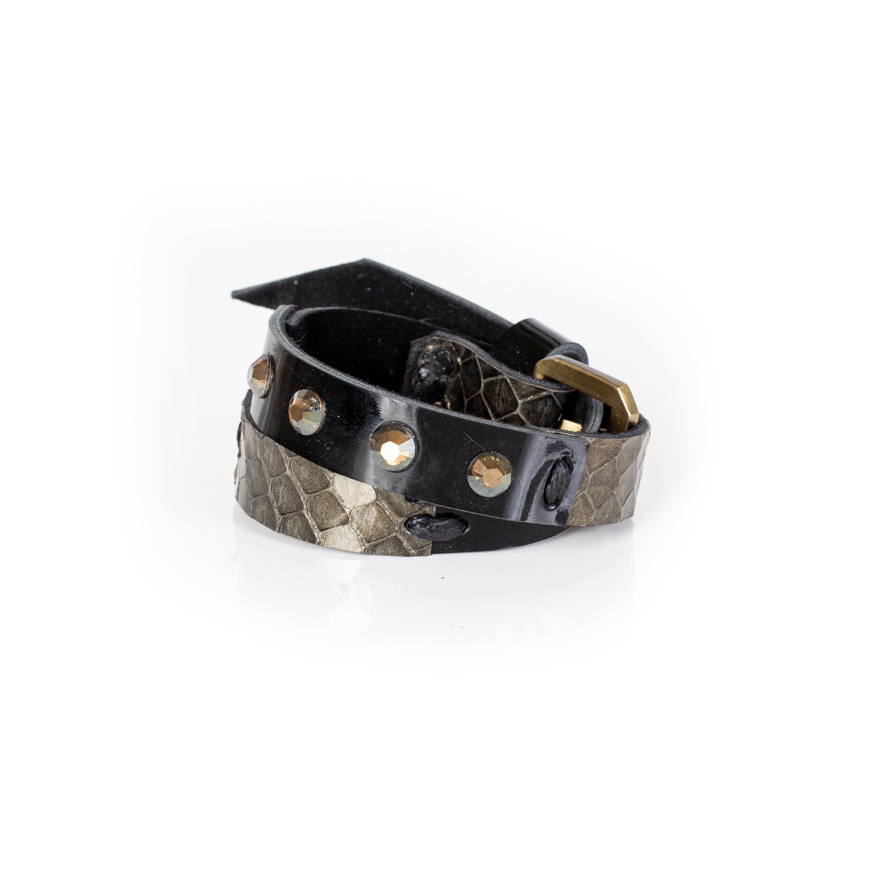 The Agate Passion - THE DARK