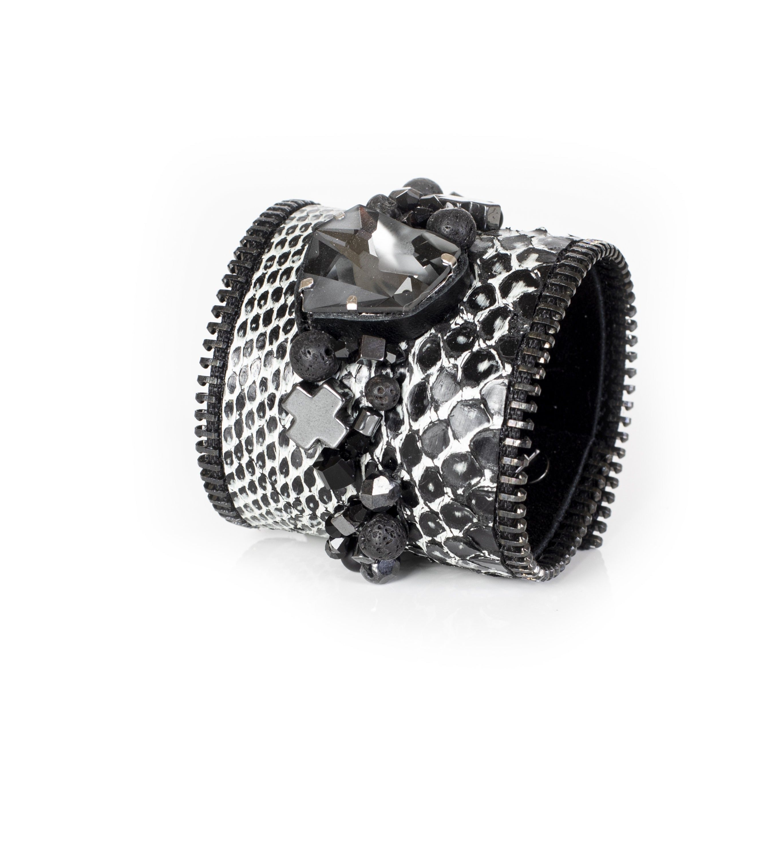 The Silent Pledge - THE DARK