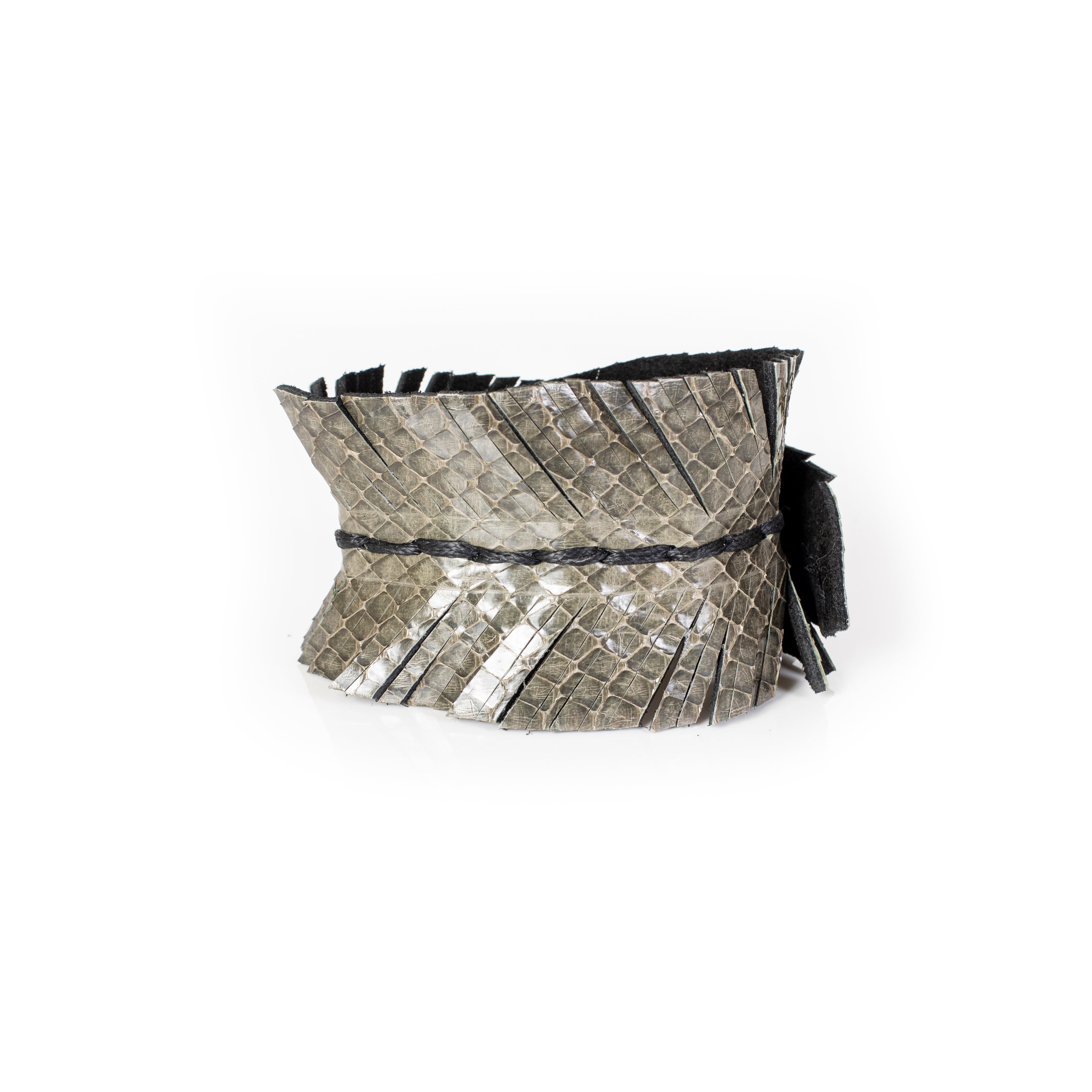 The Heaven Bond - THE DARK