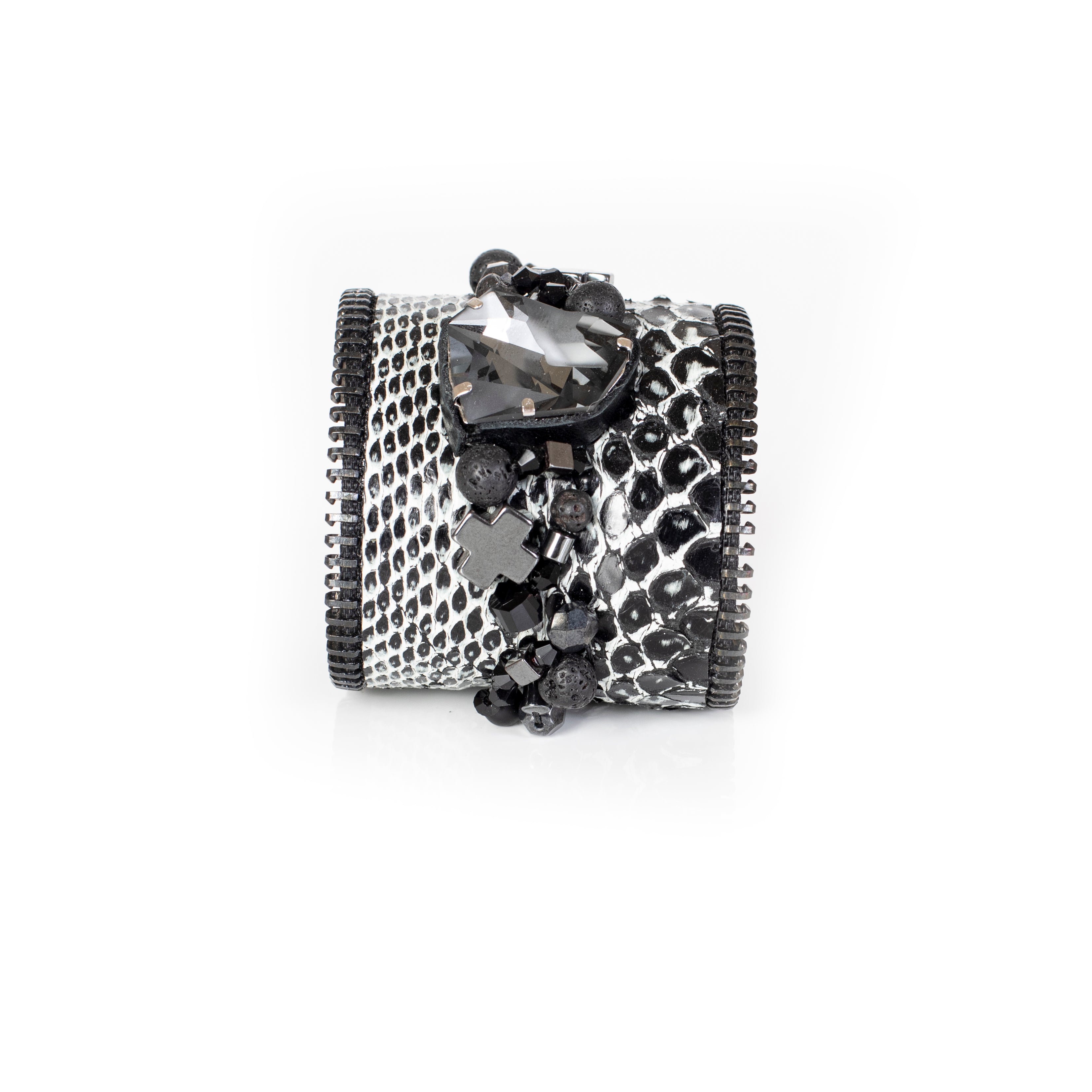 The Silent Pledge - THE DARK