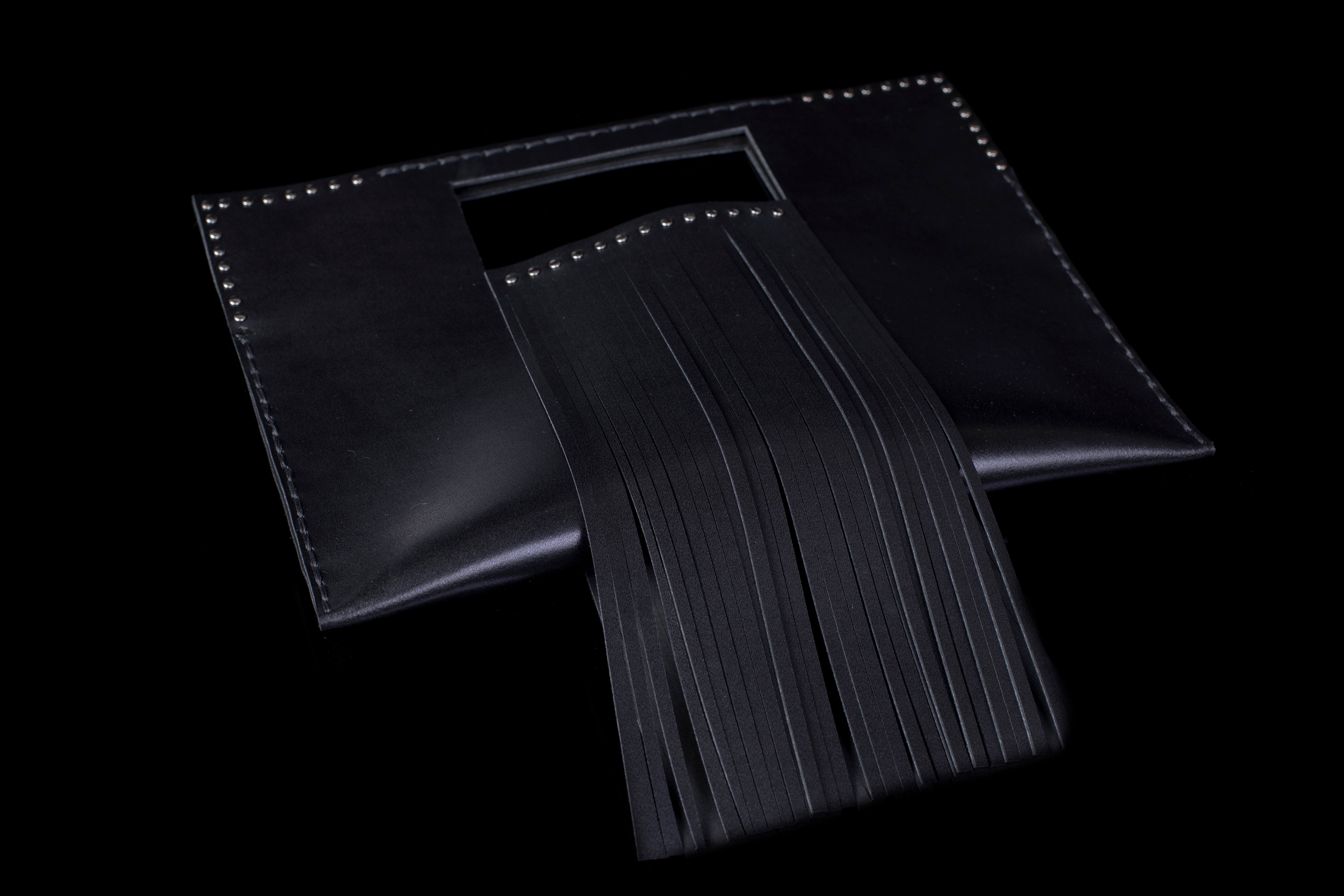 Bags The Proud Clutch