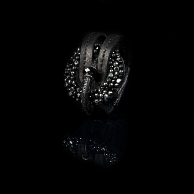 Leather bracelet new The Anonymous Blossom