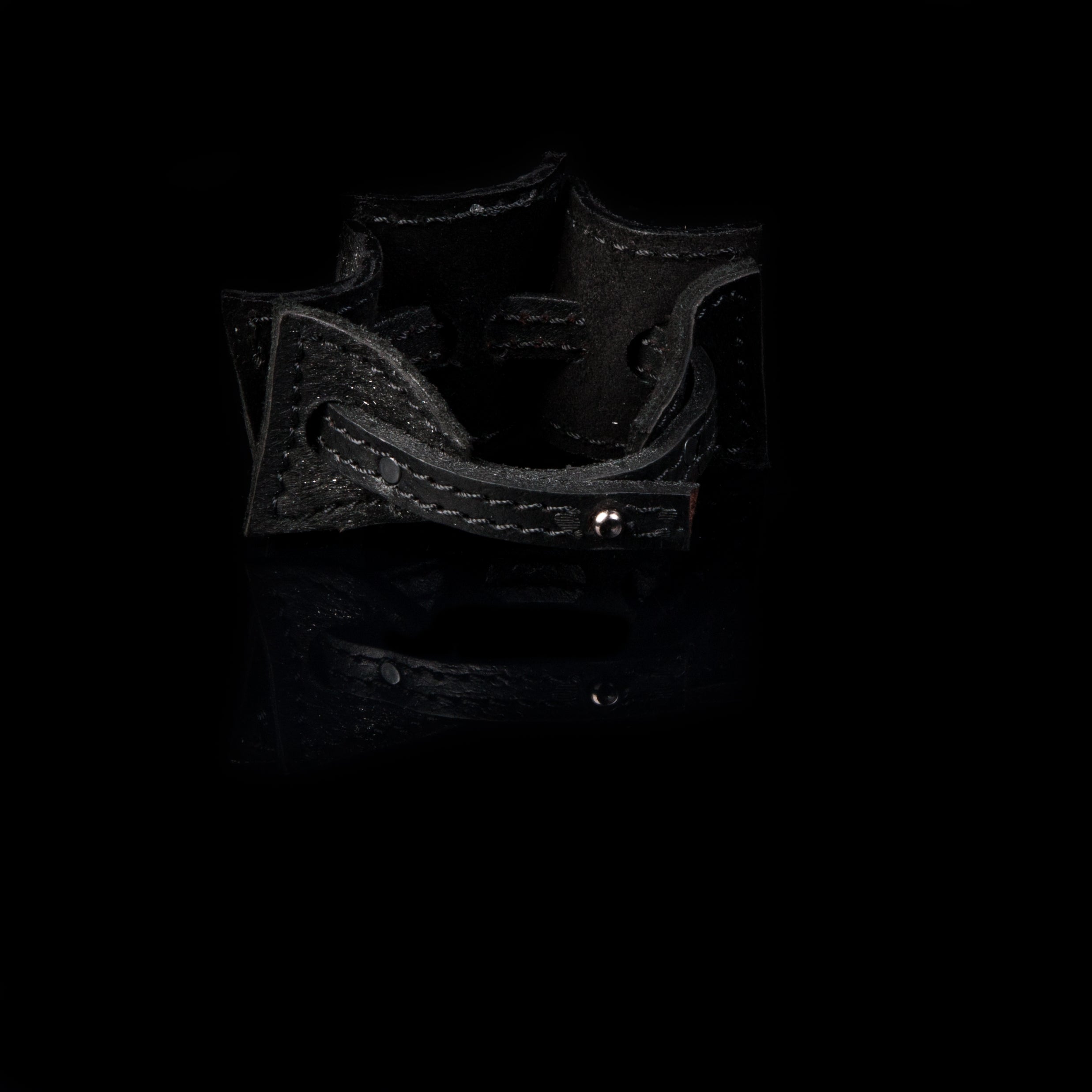 Leather bracelet new The Peaceful Favor