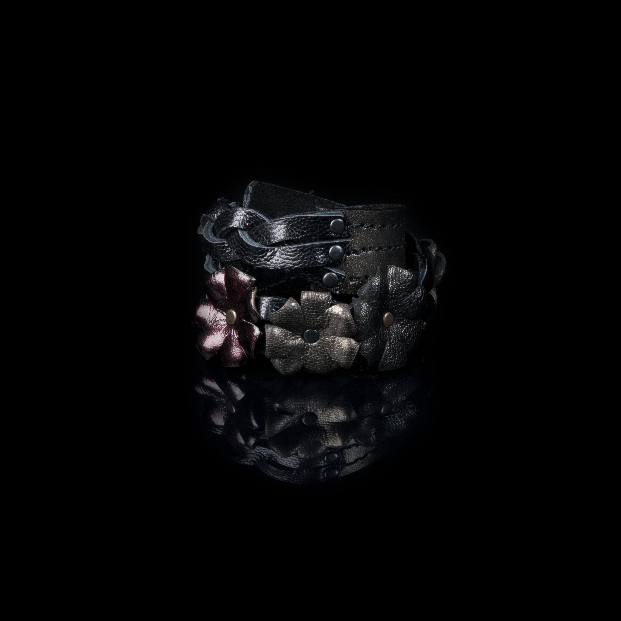 Leather bracelet new The Lunar Lily