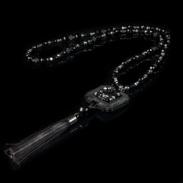 Necklace new The Hematite Root